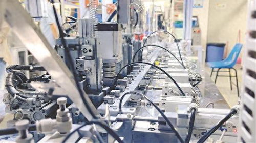 世界工廠 里小企業的 大收獲 制造業當家 數字化賦能